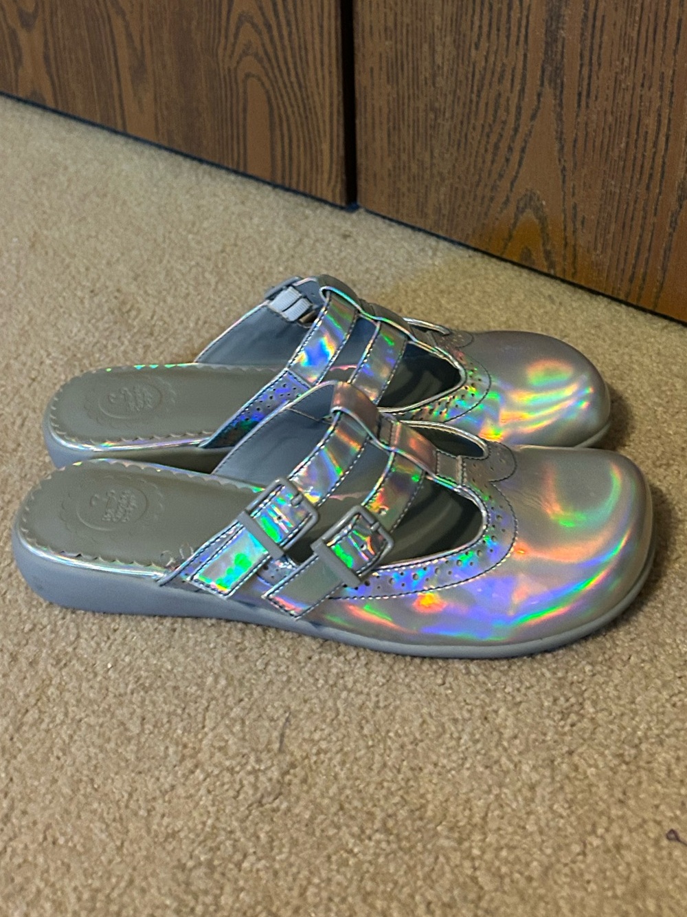 Chocolaticas® Chrome Crush Women's Clog - Picture 4 of 5